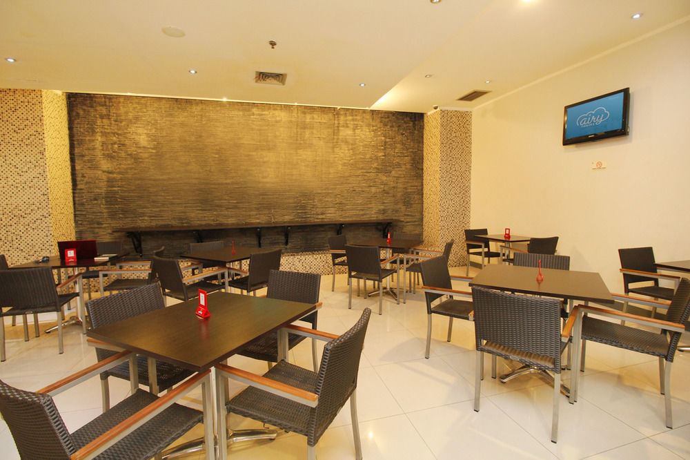 Airy Glodok Pinangsia Raya Hotel 3*